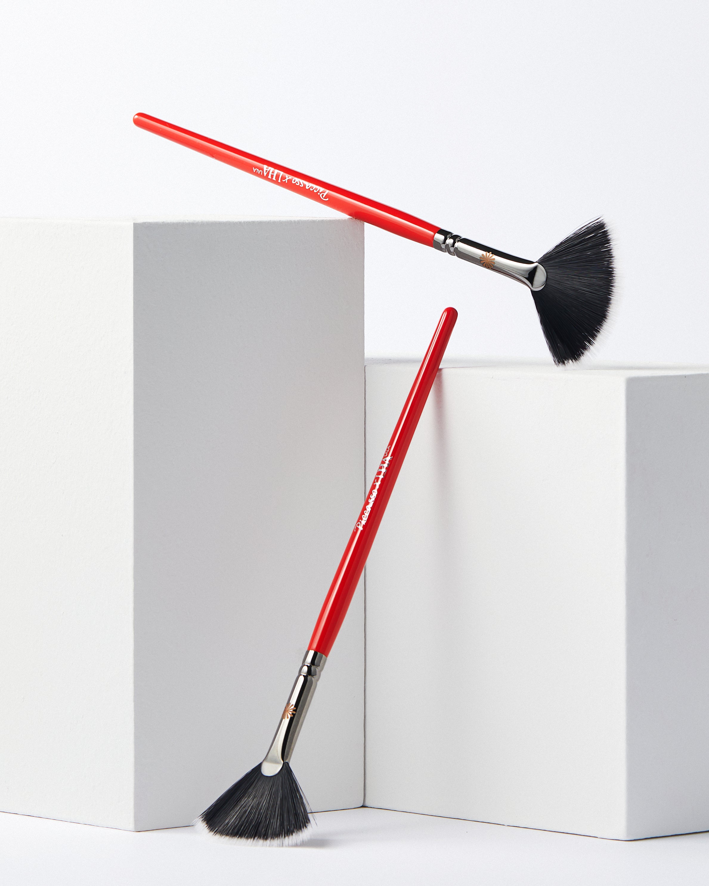 LHALALA Cleansing Brush (Each)